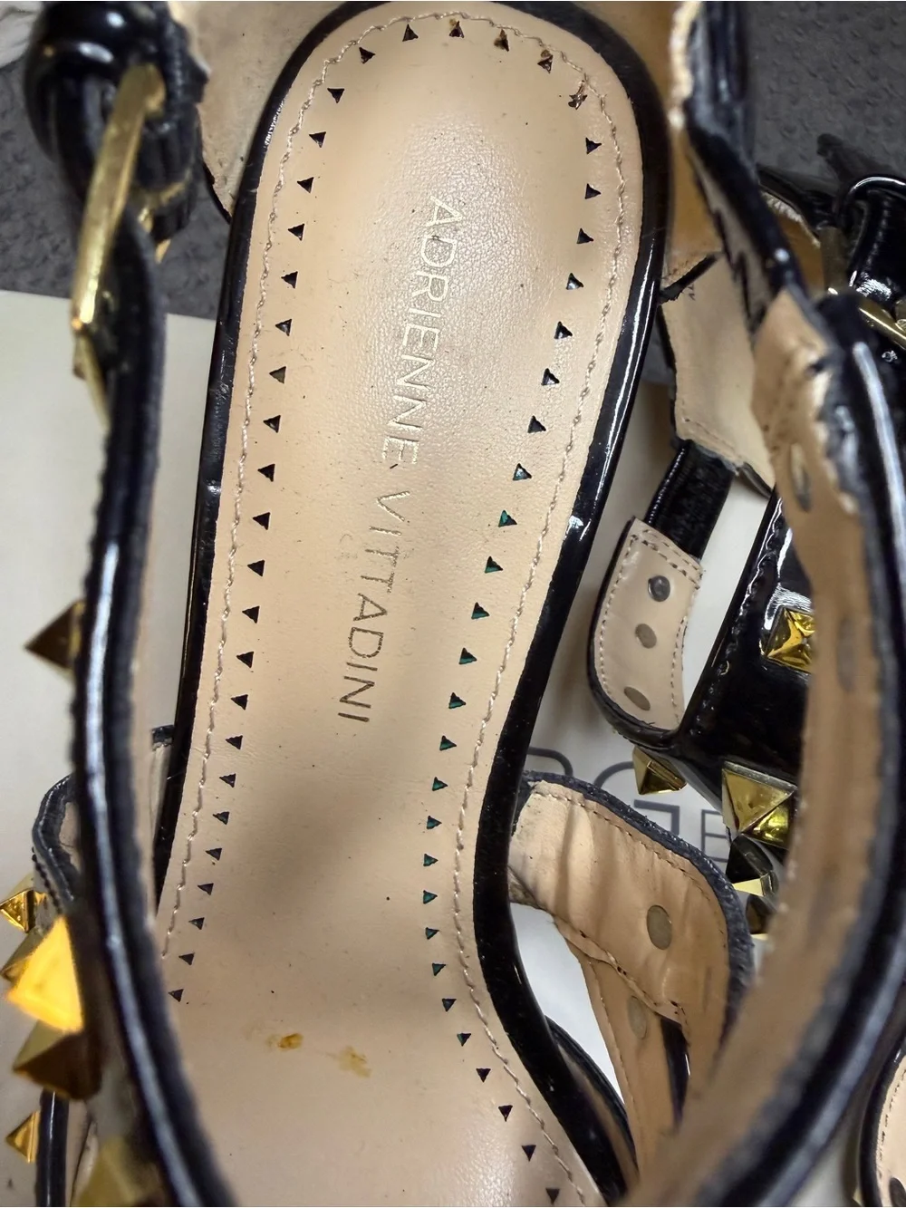 Adrienne Vittadini Black Patent Pointed-Toe Studded Strappy Heels size 6